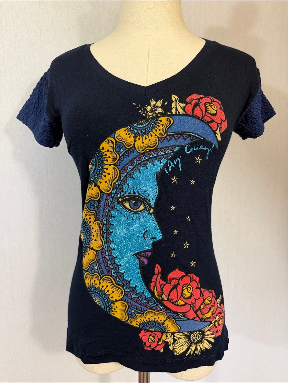 Ay Guye Black Blue Textured Sparkle Graphic Moon & Floral V-Neck Stretch Tee